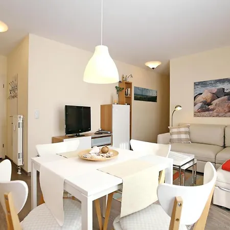 Apartment Haus Am Park 17 Kuehlungsborn