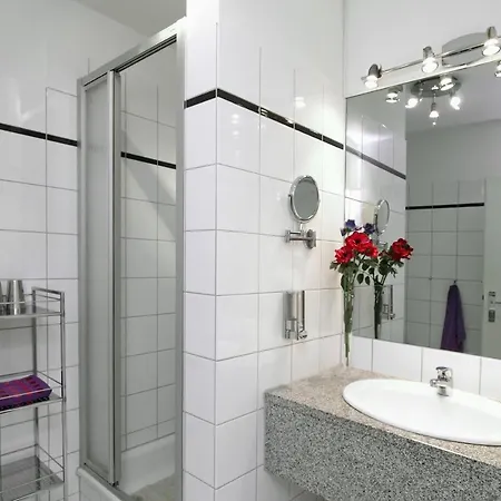 Apartment Haus Am Park 17 Kuehlungsborn