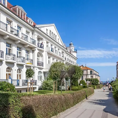 Apartment Haus Am Park 17 Kuehlungsborn